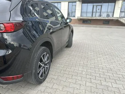 Mazda CX-5 2018 года за 12 200 000 тг. в Уральск – фото 2