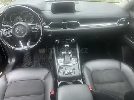 Mazda CX-5 2018 года за 12 200 000 тг. в Уральск – фото 9