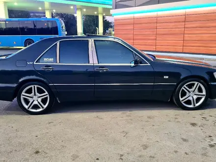 Mercedes-Benz S 320 1996 года за 4 100 000 тг. в Астана – фото 2