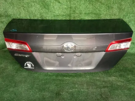 Крышка багажника на Toyota Camry XV50 SE Американец за 150 000 тг. в Алматы – фото 4