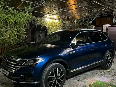 Volkswagen Touareg 2021 годаүшін36 000 000 тг. в Атырау – фото 3