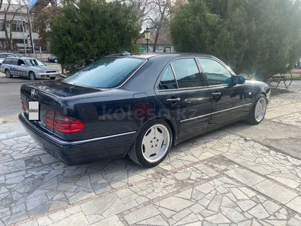 Mercedes-Benz E 240 1998 года за 4 500 000 тг. в Талдыкорган – фото 6