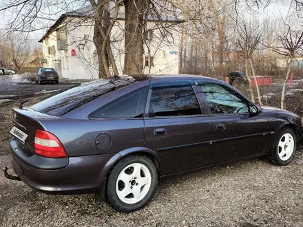 Opel Vectra 1996 года за 1 800 000 тг. в Усть-Каменогорск