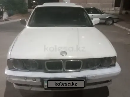 BMW 525 1990 года за 850 000 тг. в Жанаарка