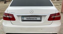 Mercedes-Benz E 200 2012 годаүшін8 500 000 тг. в Актау – фото 2