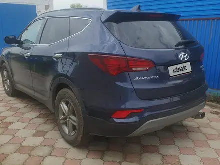 Hyundai Santa Fe 2016 года за 7 000 000 тг. в Актобе – фото 4
