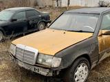 Mercedes-Benz E 230 1992 годаүшін900 000 тг. в Караганда – фото 4