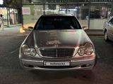 Mercedes-Benz C 180 2001 года за 2 200 000 тг. в Шымкент – фото 5