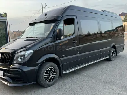 Mercedes-Benz Sprinter 2015 года за 25 000 000 тг. в Усть-Каменогорск