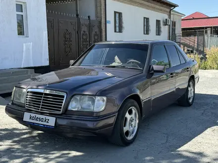 Mercedes-Benz E 220 1994 года за 1 650 000 тг. в Кызылорда