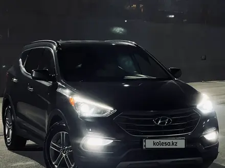 Hyundai Santa Fe 2017 года за 8 900 000 тг. в Шымкент