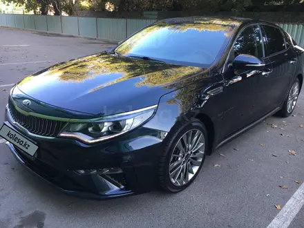 Kia K5 2019 года за 10 500 000 тг. в Алматы