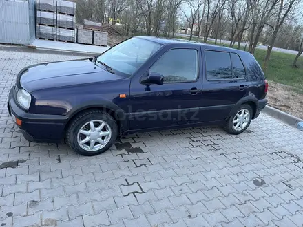 Volkswagen Golf 1996 года за 2 300 000 тг. в Уральск