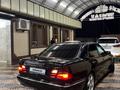 Mercedes-Benz E 320 2001 года за 6 500 000 тг. в Шымкент – фото 2