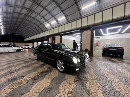 Mercedes-Benz E 320 2001 года за 6 500 000 тг. в Шымкент – фото 3