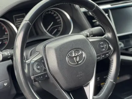Toyota Camry 2019 года за 12 950 000 тг. в Караганда – фото 5