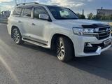 Toyota Land Cruiser 2020 года за 43 000 000 тг. в Астана – фото 2
