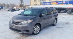 Toyota Sienna 2017 года за 14 500 000 тг. в Астана