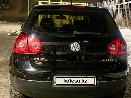 Volkswagen Golf 2004 года за 2 700 000 тг. в Талдыкорган – фото 3