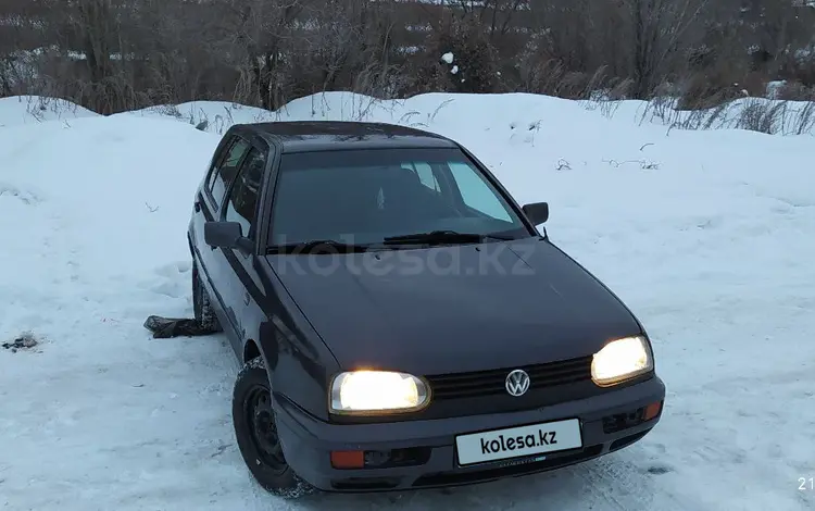 Volkswagen Golf 1998 года за 1 300 000 тг. в Есик