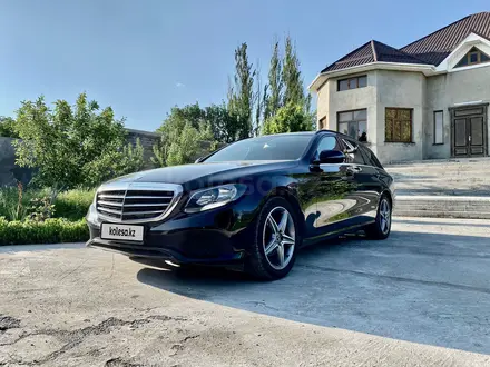 Mercedes-Benz E 200 2018 года за 23 000 000 тг. в Шымкент