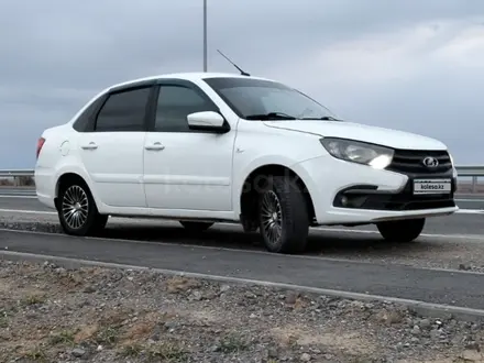 ВАЗ (Lada) Granta 2190 2018 года за 2 600 000 тг. в Актобе – фото 3
