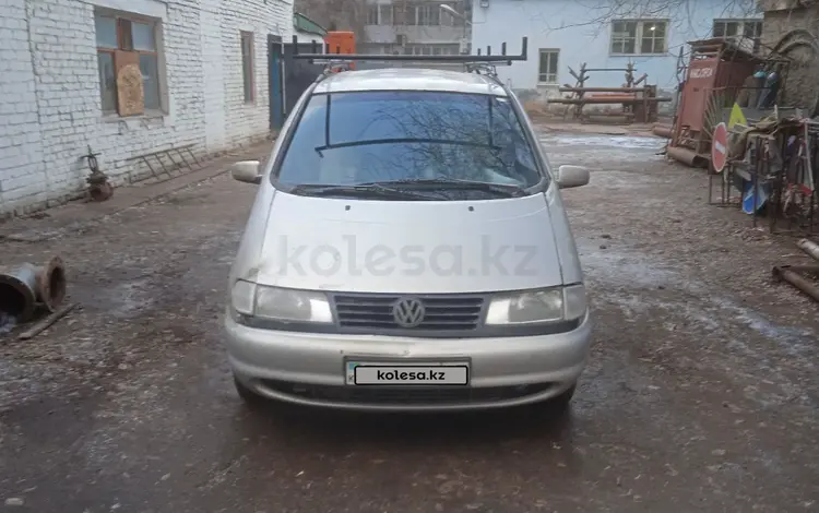 Volkswagen Sharan 1999 года за 1 600 000 тг. в Уральск