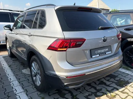 Volkswagen Tiguan 2021 года за 9 300 000 тг. в Алматы – фото 2