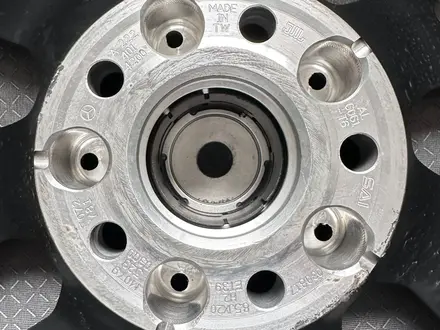 Оригинальные диски R20 на Mercedes Maybach за 950 000 тг. в Алматы – фото 7