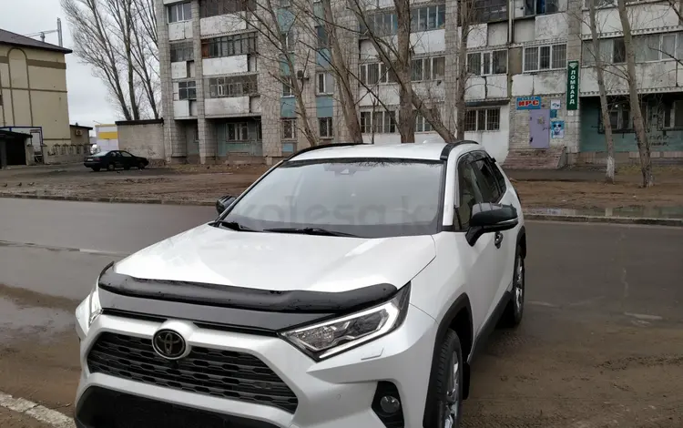 Toyota RAV4 2020 года за 18 000 000 тг. в Павлодар
