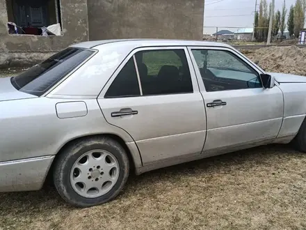 Mercedes-Benz E 230 1992 года за 970 000 тг. в Тараз – фото 7