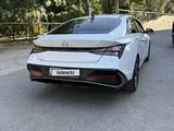 Hyundai Elantra 2023 года за 8 300 000 тг. в Тараз – фото 4