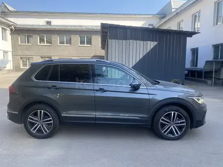 Volkswagen Tiguan 2021 года за 18 000 000 тг. в Алматы – фото 3