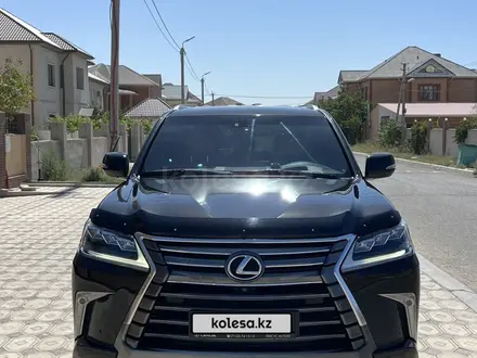 Lexus LX 570 2016 года за 40 000 000 тг. в Актау