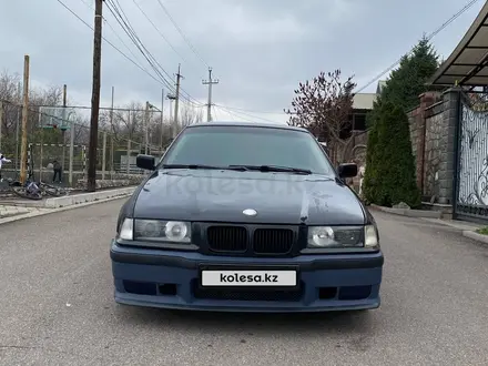BMW 320 1995 года за 1 800 000 тг. в Алматы – фото 2