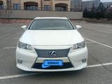 Lexus ES 300h 2014 года за 9 000 000 тг. в Актау