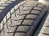 Шины 215/60 R16 — "Yokohama ice Guard IG65", шипованные. В идеаль за 85 000 тг. в Астана – фото 3