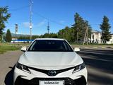 Toyota Camry 2021 годаүшін15 000 000 тг. в Алтай