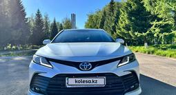 Toyota Camry 2021 года за 14 300 000 тг. в Усть-Каменогорск