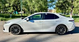 Toyota Camry 2021 года за 14 300 000 тг. в Усть-Каменогорск – фото 5