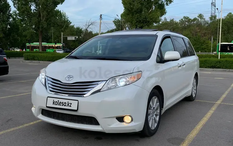Toyota Sienna 2012 года за 14 300 000 тг. в Алматы