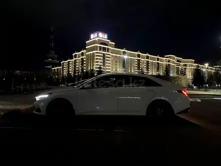 Hyundai Elantra 2023 года за 12 000 000 тг. в Астана – фото 14