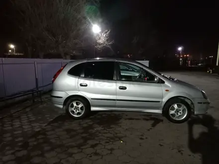 Nissan Almera Tino 2001 года за 2 600 000 тг. в Караганда – фото 2