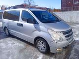 Hyundai Starex 2008 годаүшін5 500 000 тг. в Астана – фото 3