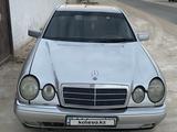 Mercedes-Benz E 230 1995 года за 1 700 000 тг. в Жанаозен