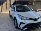 Toyota C-HR 2022 годаfor14 000 000 тг. в Тараз – фото 4