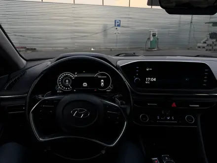 Hyundai Sonata 2022 года за 12 000 000 тг. в Алматы – фото 14