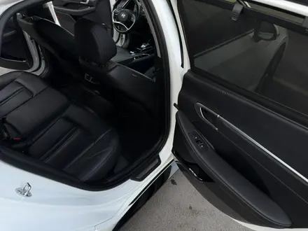 Hyundai Sonata 2022 года за 12 000 000 тг. в Алматы – фото 19