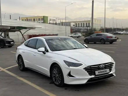 Hyundai Sonata 2022 года за 12 000 000 тг. в Алматы – фото 4