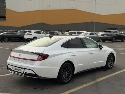 Hyundai Sonata 2022 года за 12 000 000 тг. в Алматы – фото 6